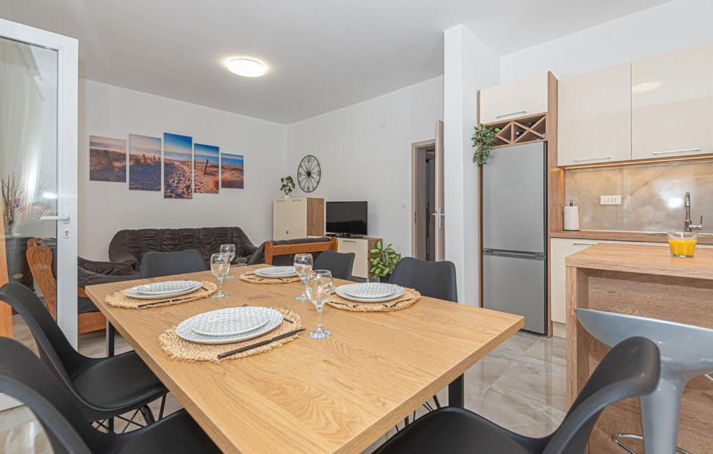 Holiday Home Gveric Vodice Eksteriør billede