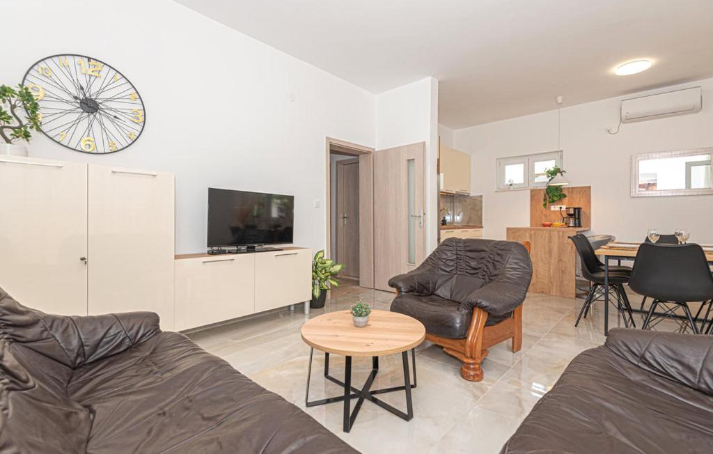 Holiday Home Gveric Vodice Eksteriør billede