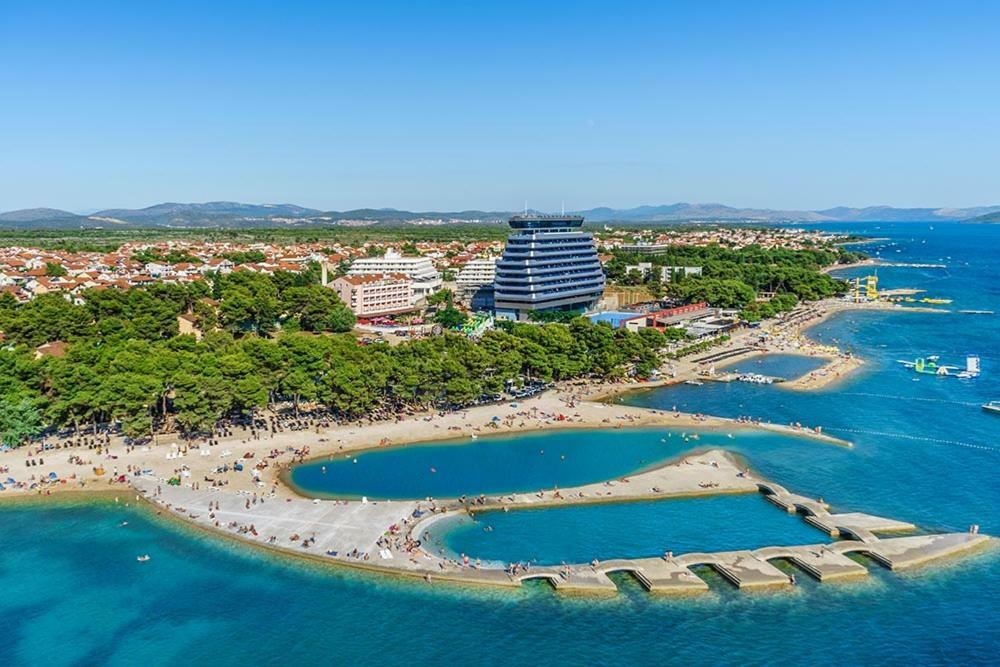 Holiday Home Gveric Vodice Eksteriør billede